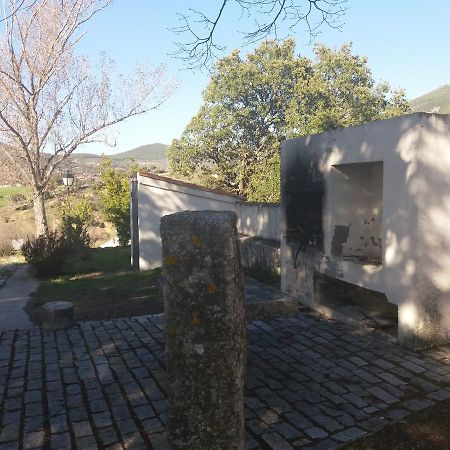 Casa Rural De Benjamin Palencia Villafranca de la Sierra Экстерьер фото