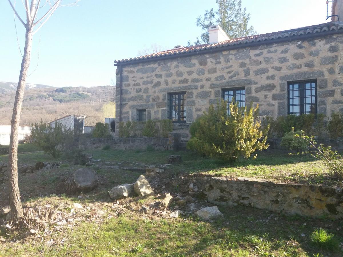 Casa Rural De Benjamin Palencia Villafranca de la Sierra Экстерьер фото