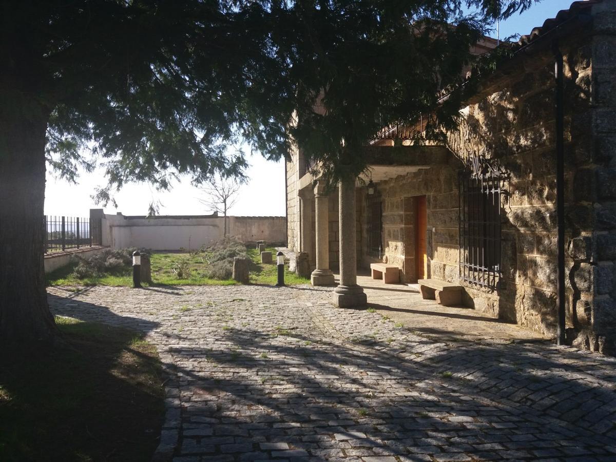 Casa Rural De Benjamin Palencia Villafranca de la Sierra Экстерьер фото